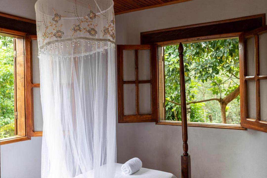 Mionga Hotel Santa Cruz Eksteriør billede